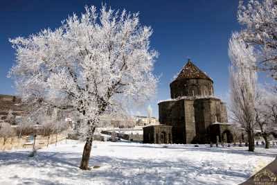 On İki Havariler Kilisesi