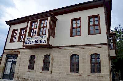 Çelikbaşlar Evi
